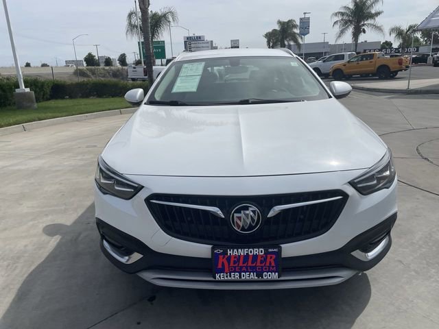 Used 2019 Buick Regal Essence w/ Driver Confidence Package I image 3