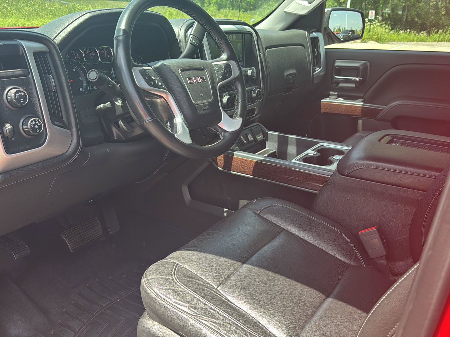 Used 2018 GMC Sierra 1500 SLT w/ SLT Premium Package AWD/4WD image 11