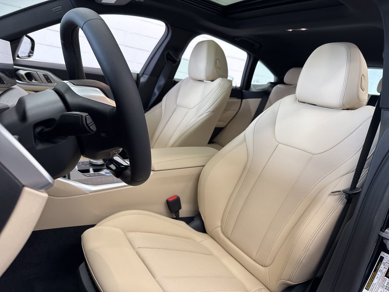 New 2025 BMW i4 xDrive40i image 15