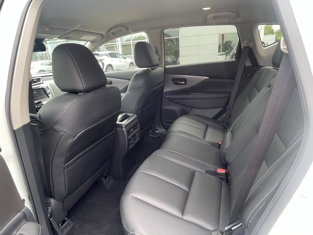 Certified 2024 Nissan Murano SV w/ SV Midnight Edition Package image 21