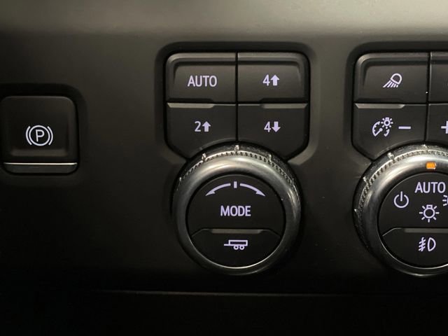 Used 2023 GMC Sierra 1500 AT4 image 25