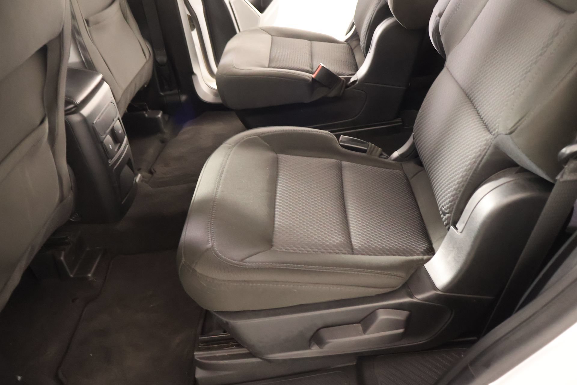 Used 2023 Ford Explorer XLT RWD image 12
