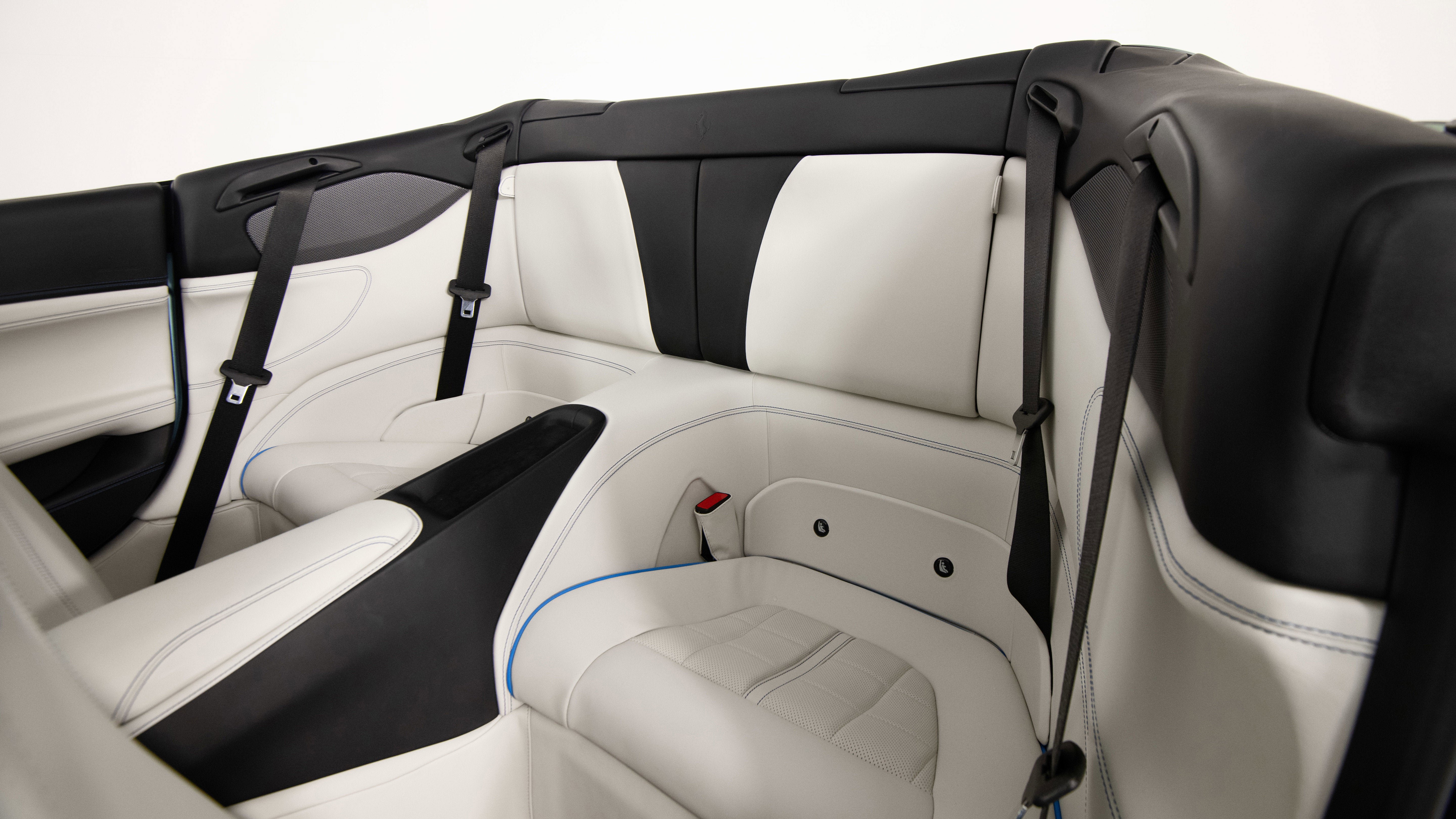 Certified 2023 Ferrari Portofino M RWD image 42
