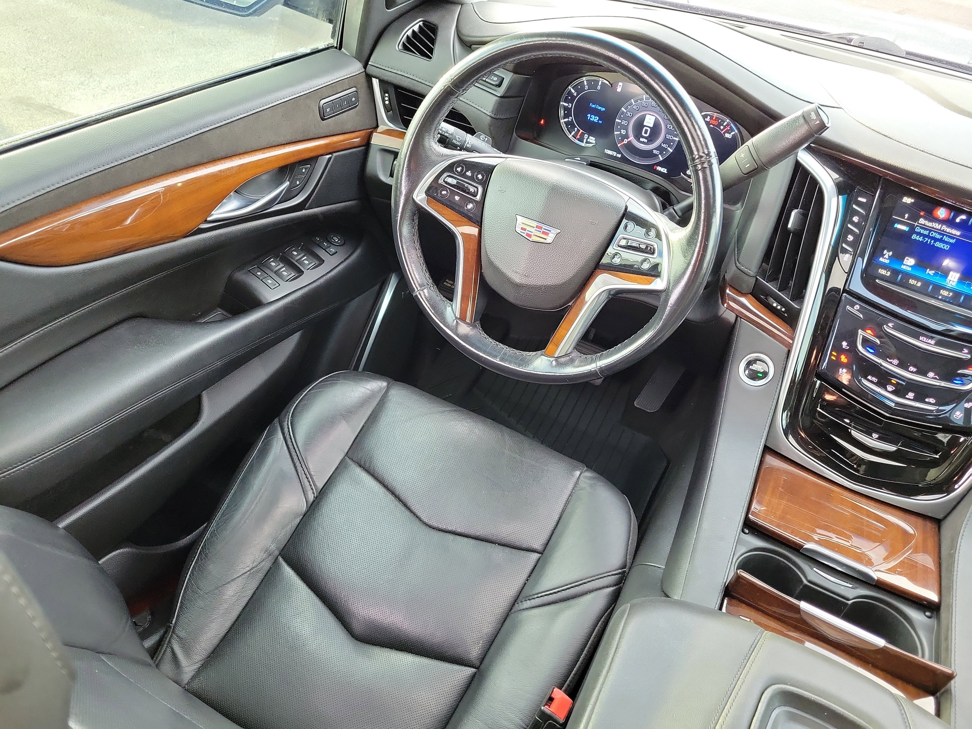 Used 2019 Cadillac Escalade ESV Luxury image 15