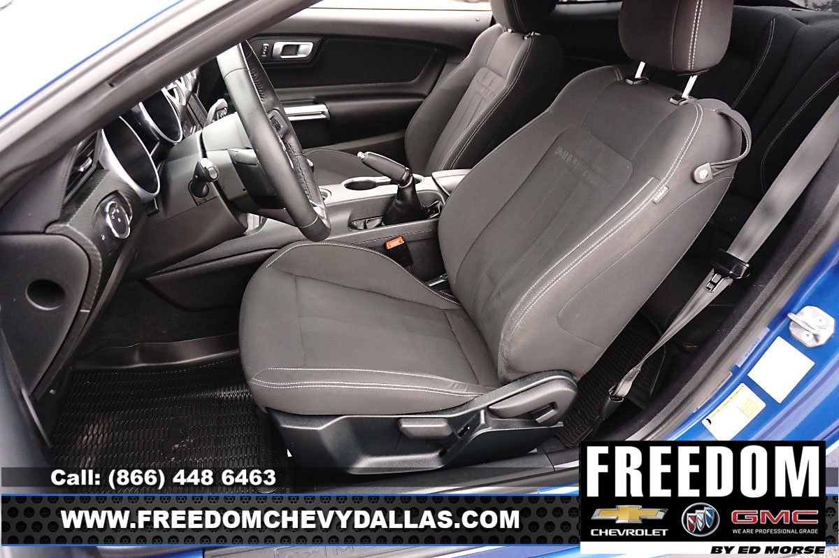 Used 2022 Ford Mustang Coupe image 9