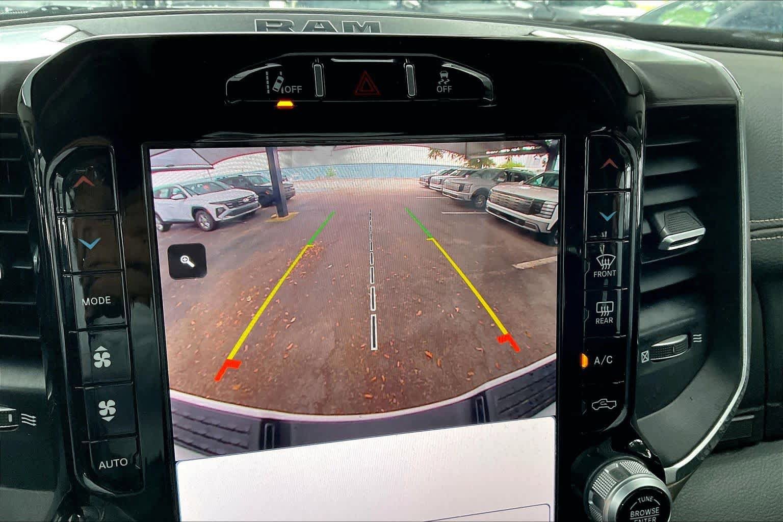 Used 2024 RAM 2500 Laramie w/ Safety Group AWD/4WD image 29