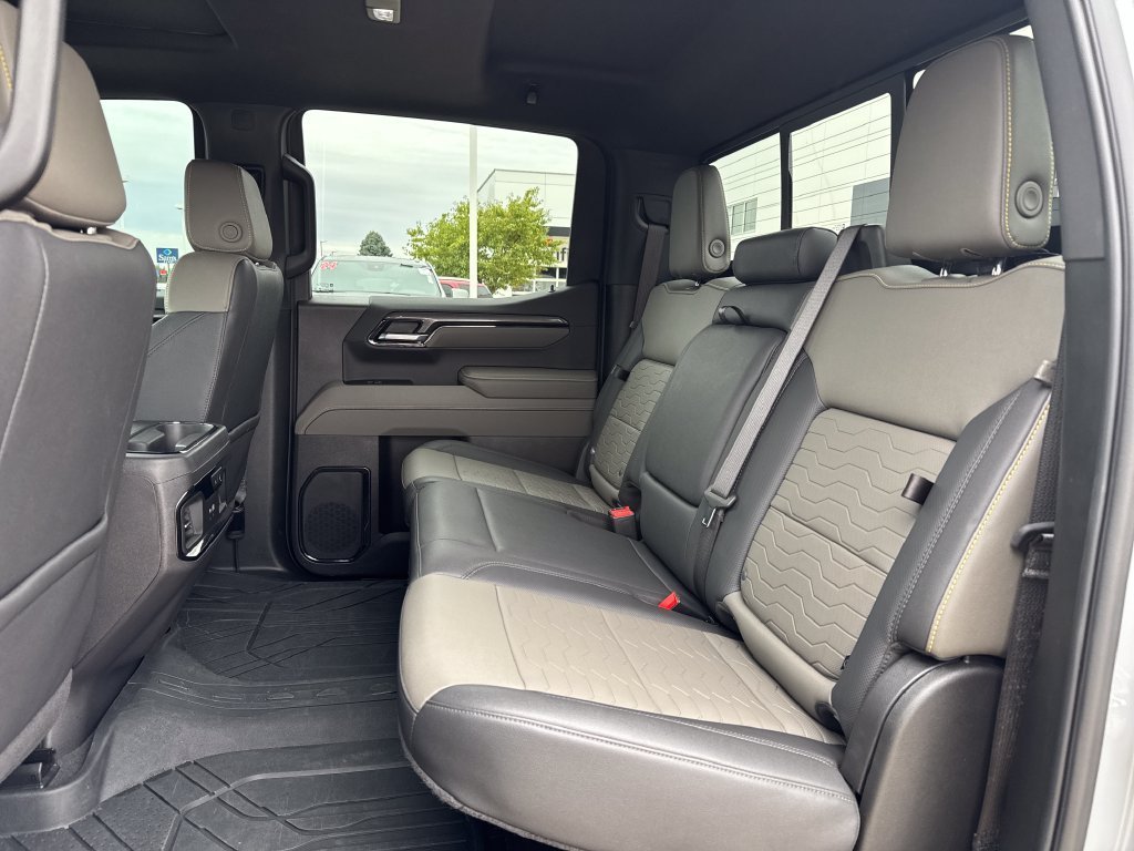 Certified 2025 Chevrolet Silverado 1500 ZR2 w/ Technology Package AWD/4WD image 40