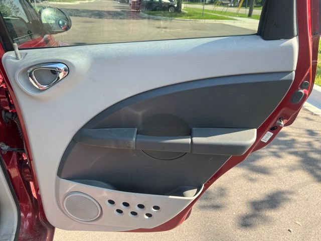 Used 2007 Chrysler PT Cruiser Touring FWD image 12