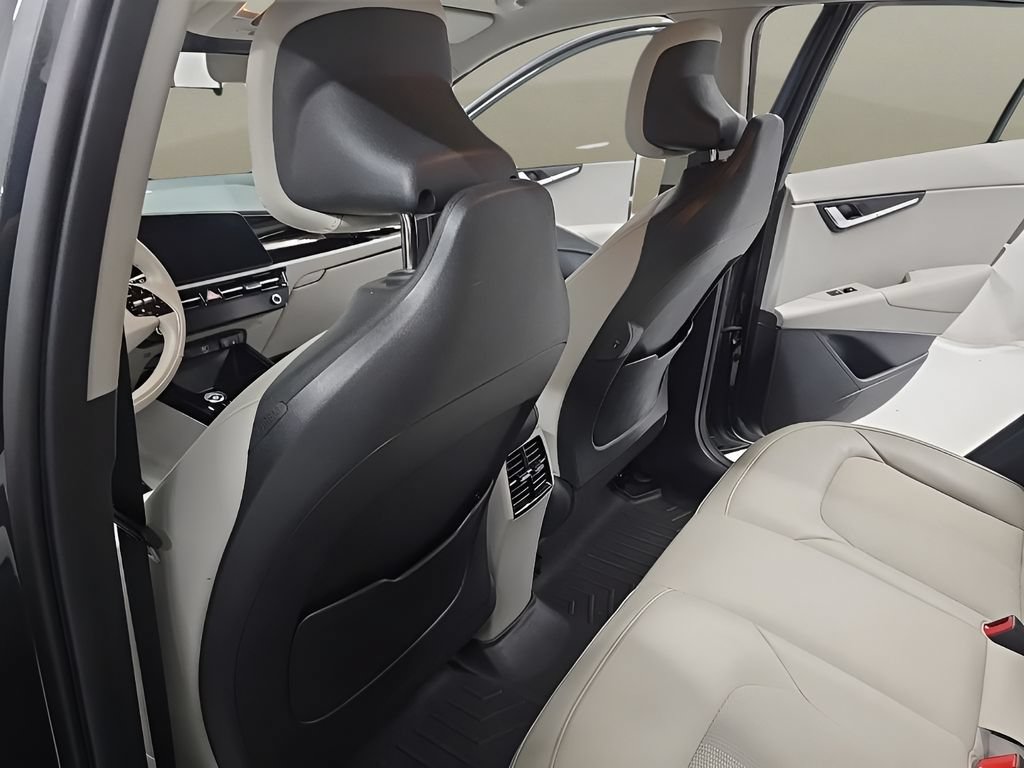 Used 2023 Kia Niro Wind w/ Wind Preserve Package FWD image 17