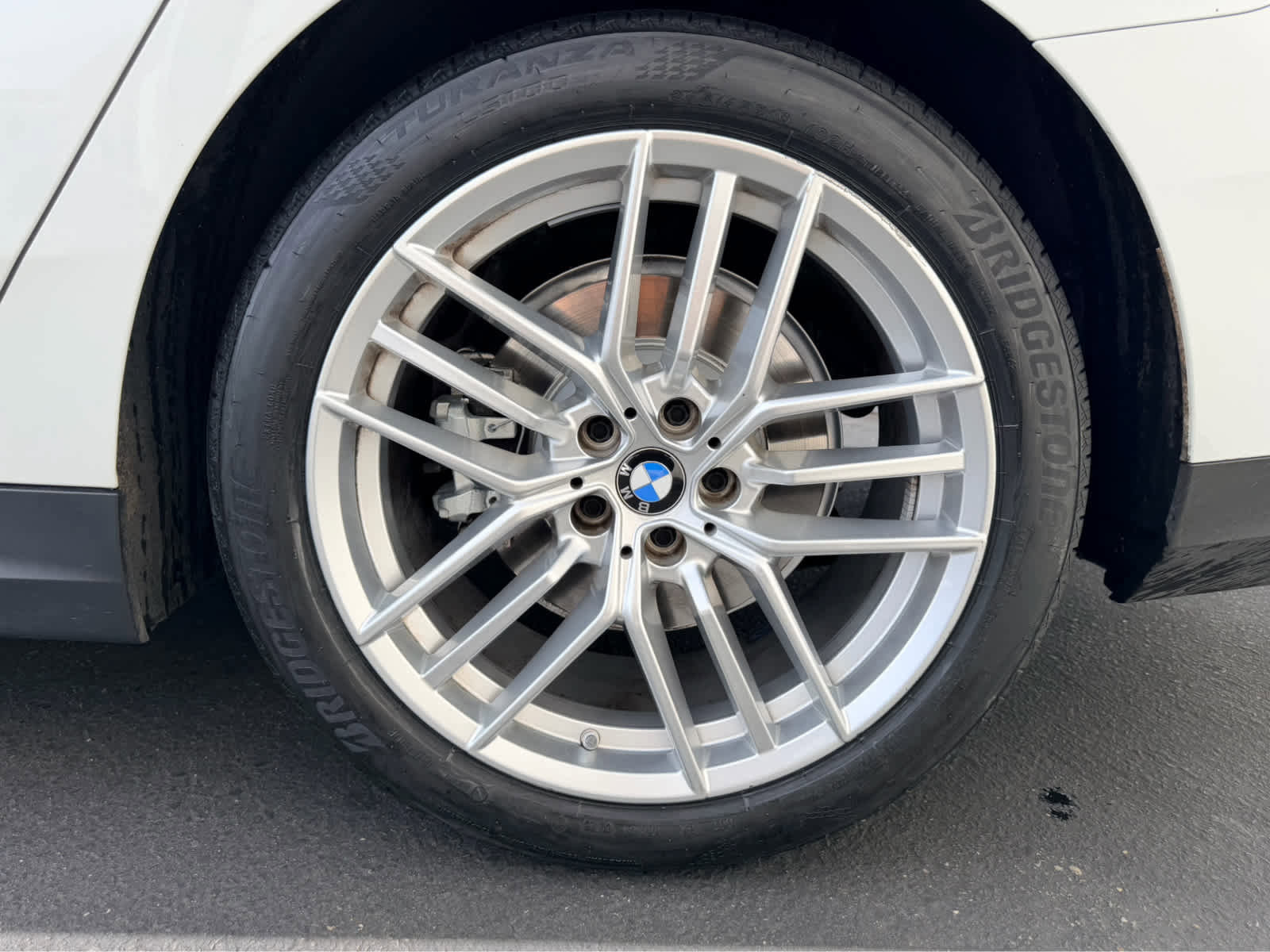 Used 2025 BMW 530i xDrive image 9