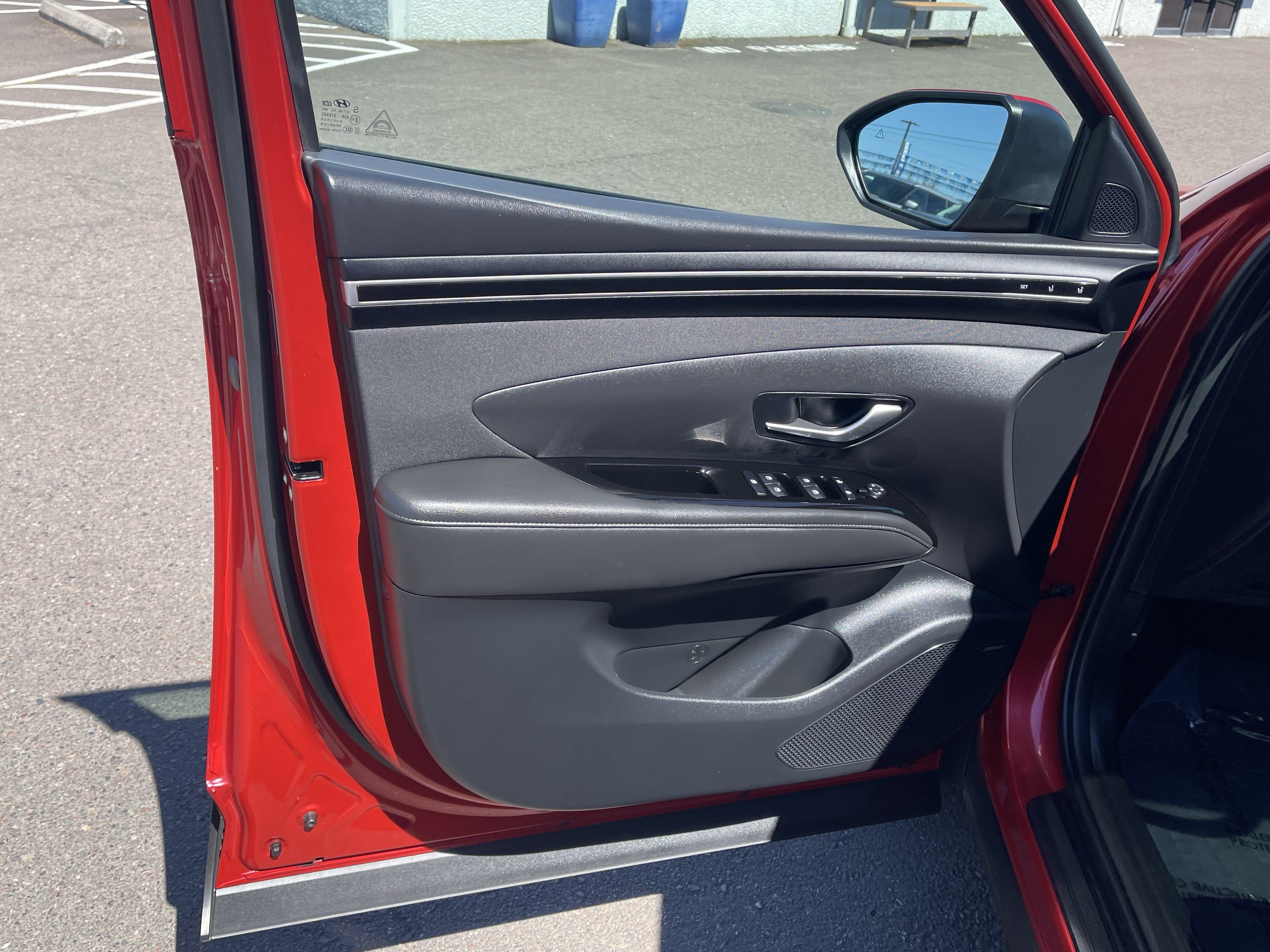 Certified 2023 Hyundai Tucson Limited AWD/4WD image 17