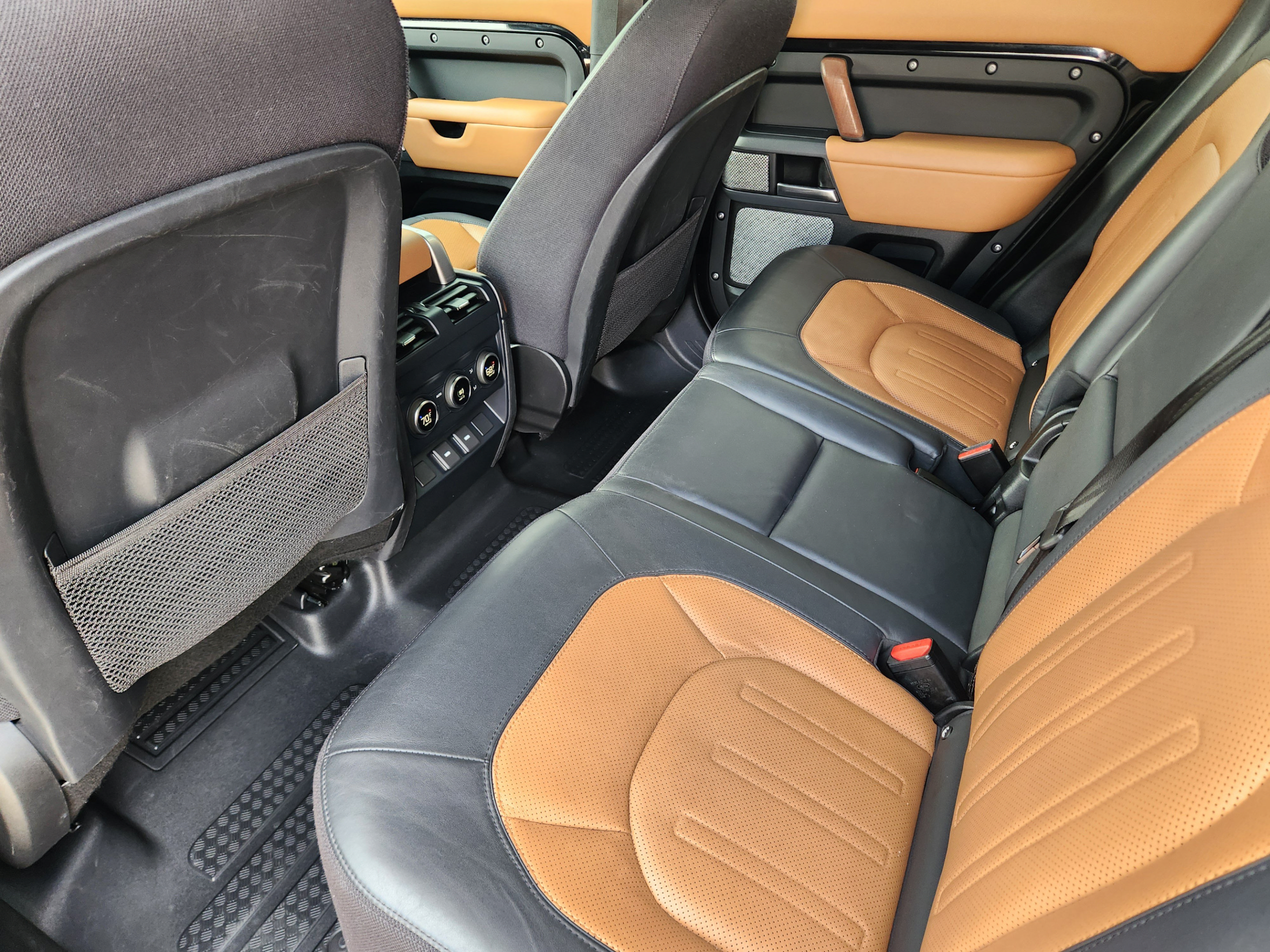 Certified 2023 Land Rover Defender 130 X AWD/4WD image 30
