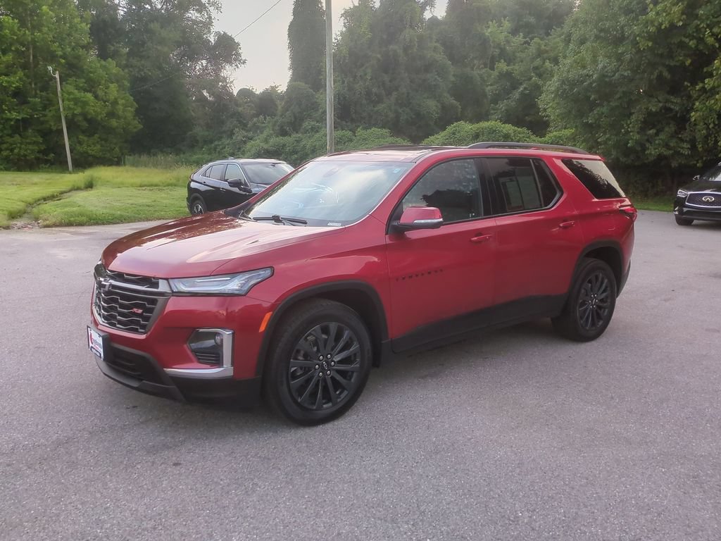 Used 2023 Chevrolet Traverse RS AWD/4WD image 1