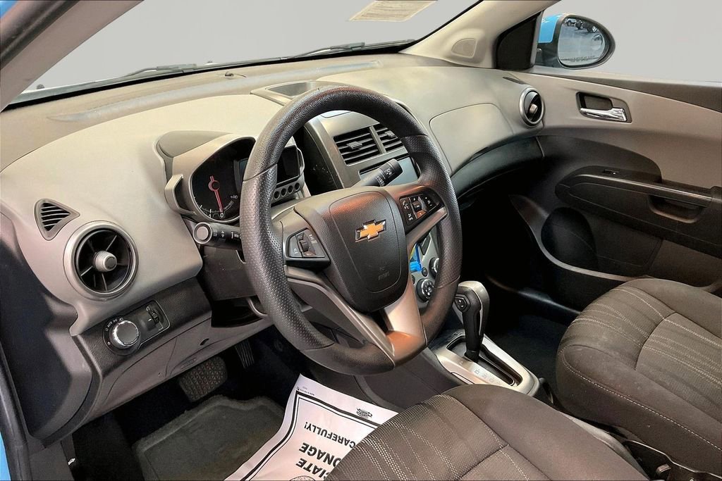 Used 2014 Chevrolet Sonic LT FWD image 17