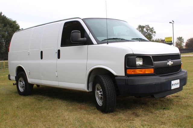 Used 2009 Chevrolet Express 2500 image 8