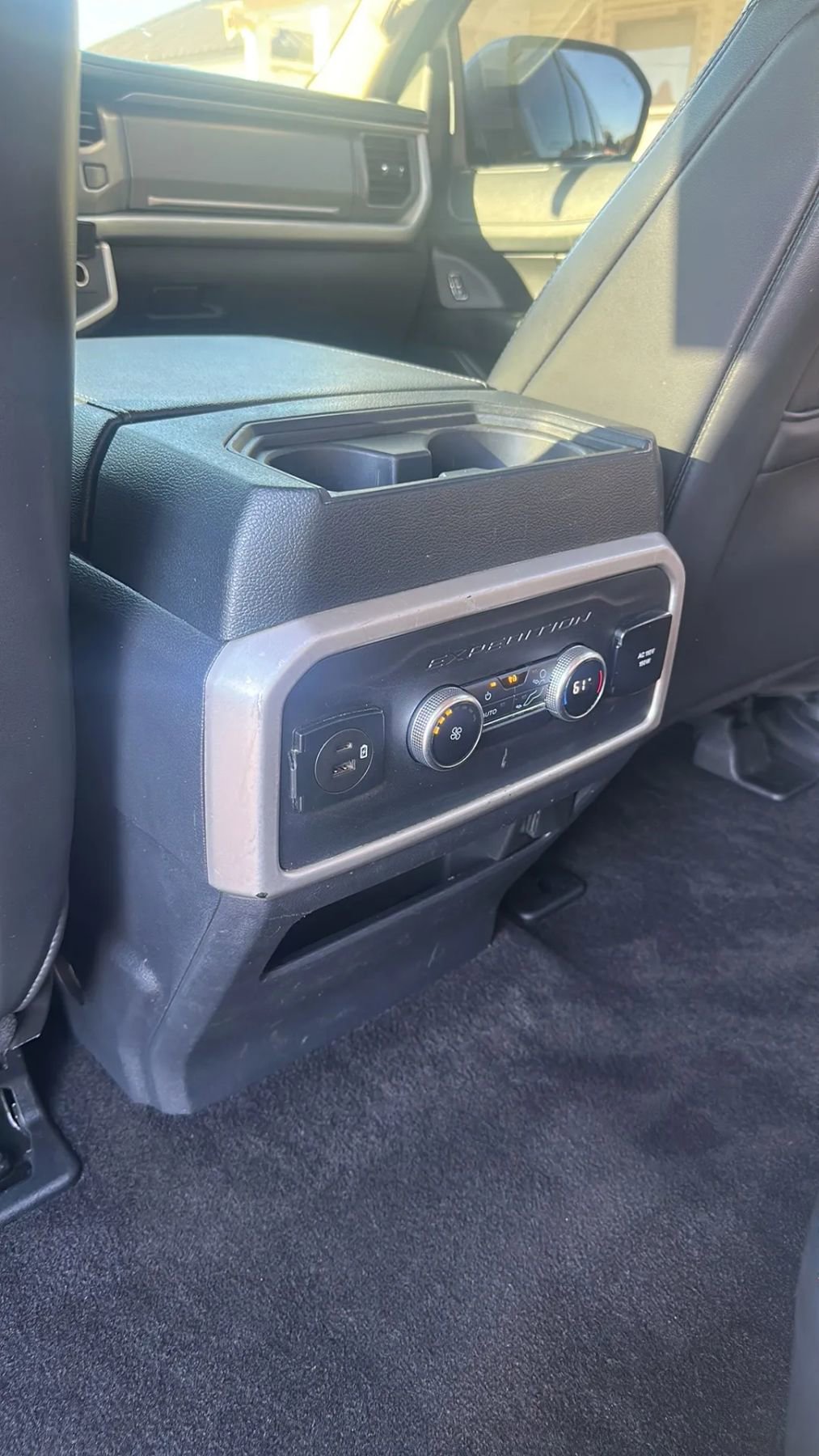 Used 2022 Ford Expedition Max XLT image 18