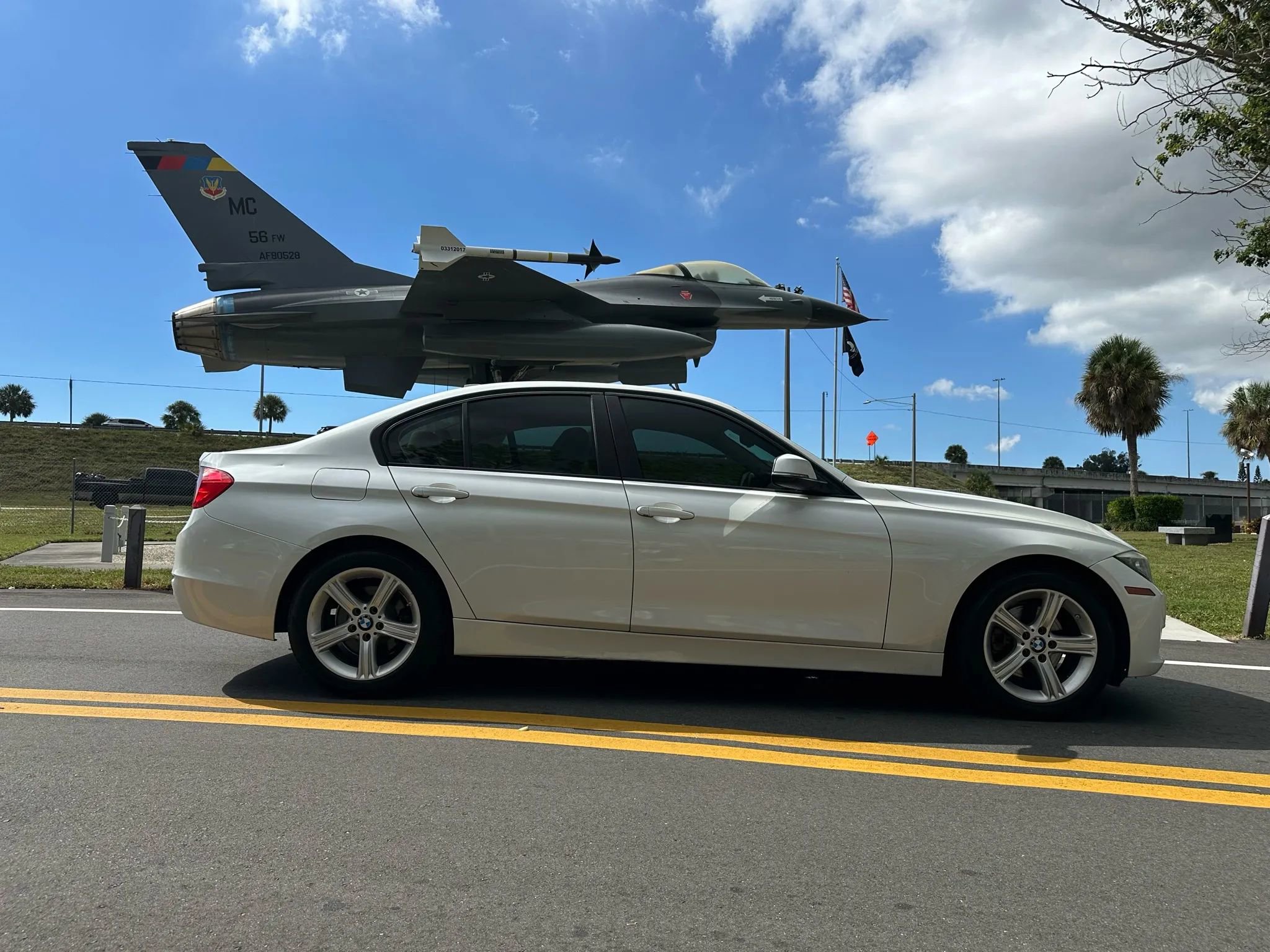 Used 2014 BMW 328i Sedan image 1