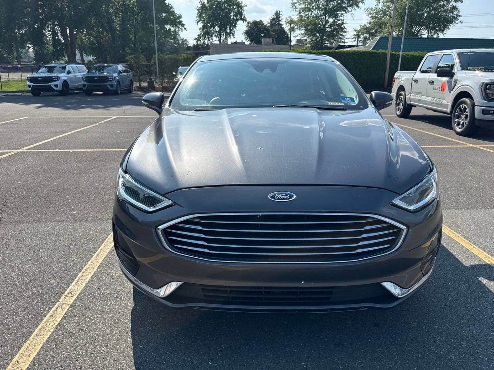 Used 2020 Ford Fusion SEL FWD image 2