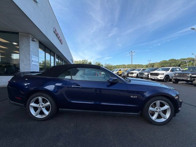 Used 2011 Ford Mustang GT Premium RWD image 5