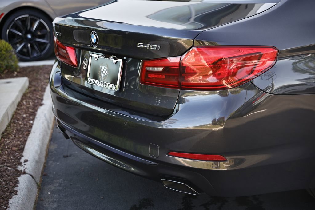 Used 2020 BMW 540i xDrive w/ Premium Package image 8