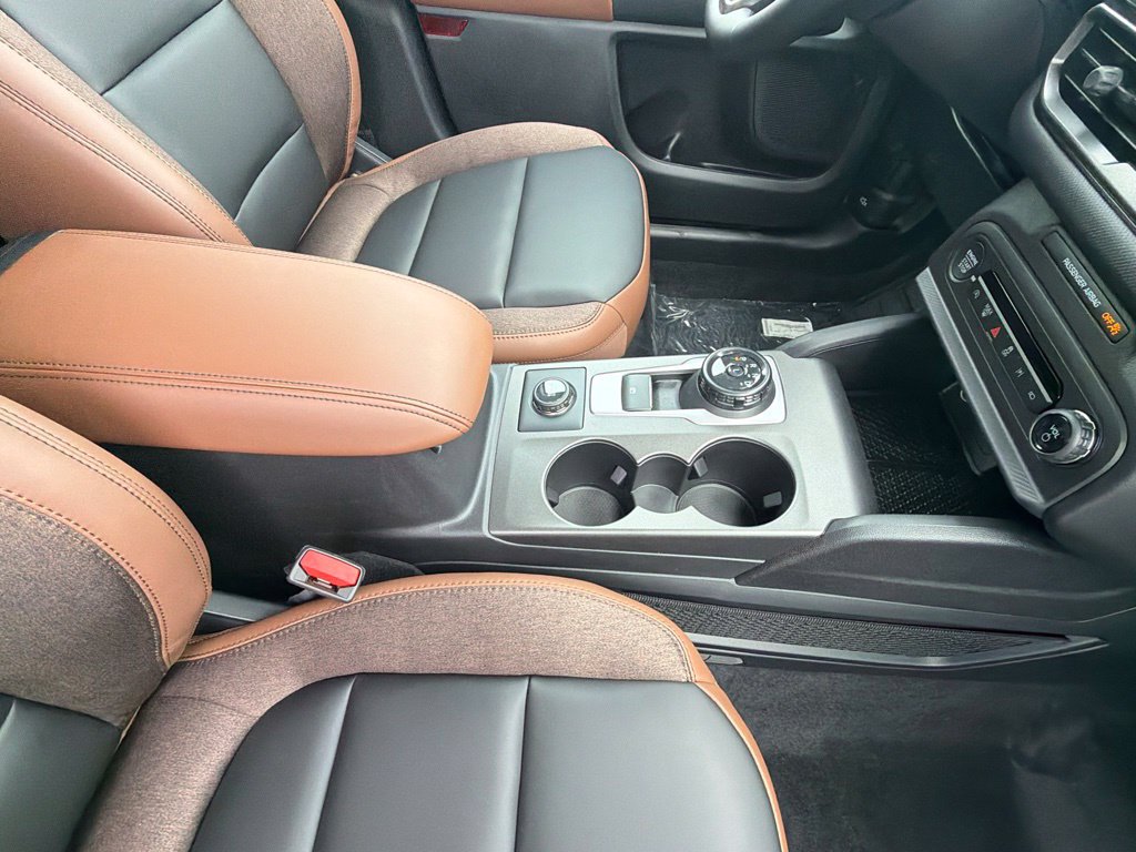 New 2026 Ford Bronco Sport Outer Banks w/ Outer Banks Tech Package+ AWD/4WD image 44