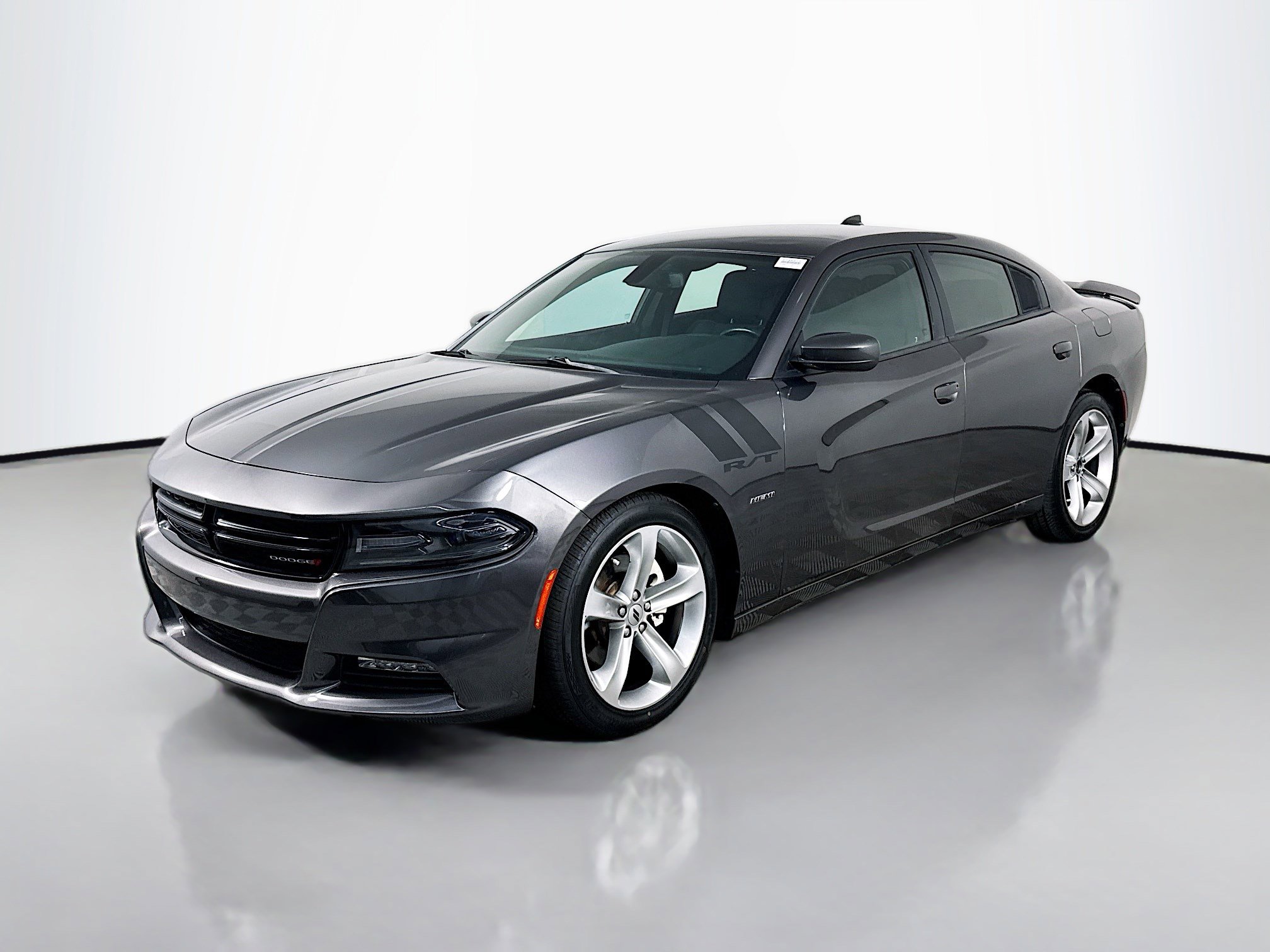 Used 2018 Dodge Charger R/T image 4