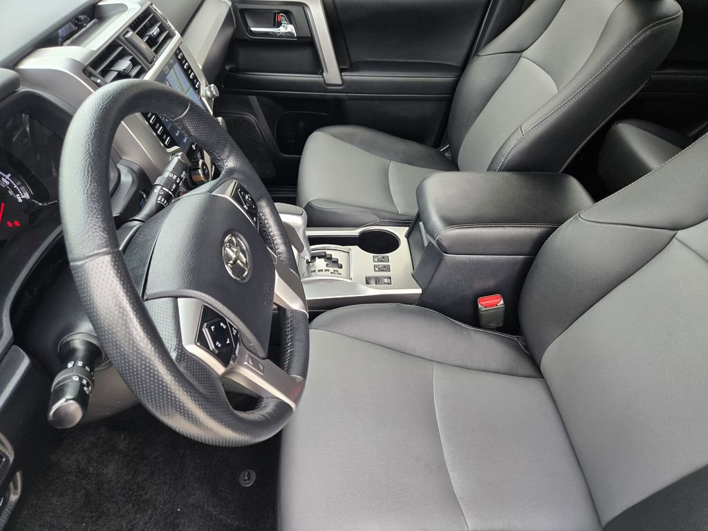 Used 2023 Toyota 4Runner SR5 Premium w/ Moonroof Package RWD image 18