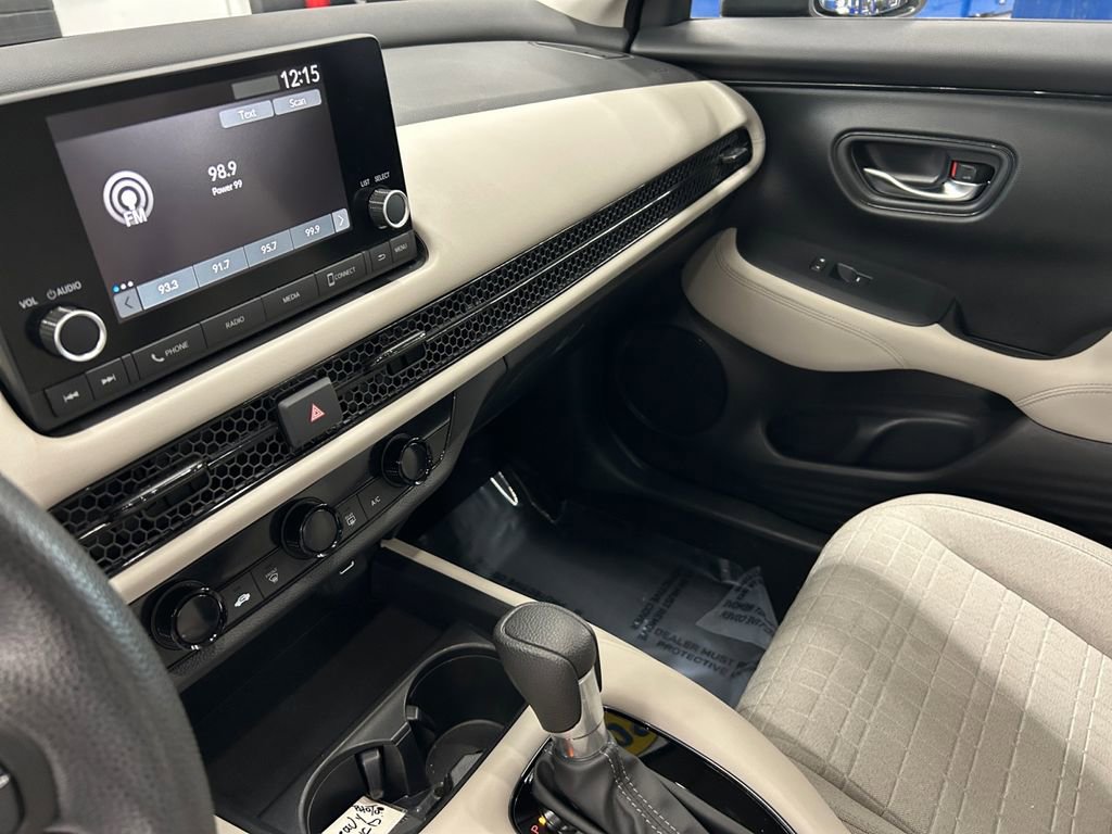 Used 2023 Honda HR-V LX image 25