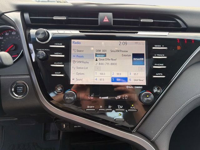 Used 2019 Toyota Camry XSE image 29