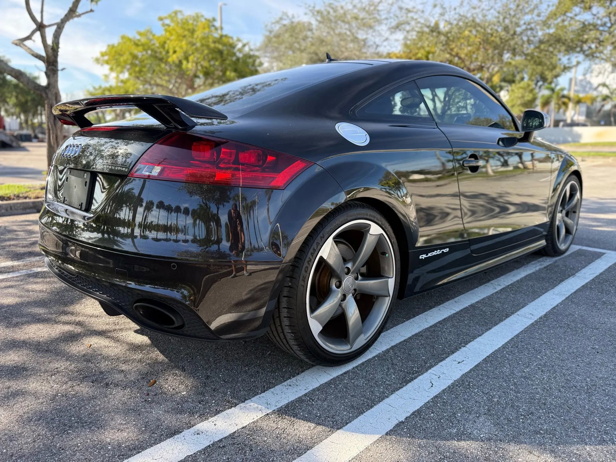 Used 2012 Audi TT RS w/ Tech Pkg image 8
