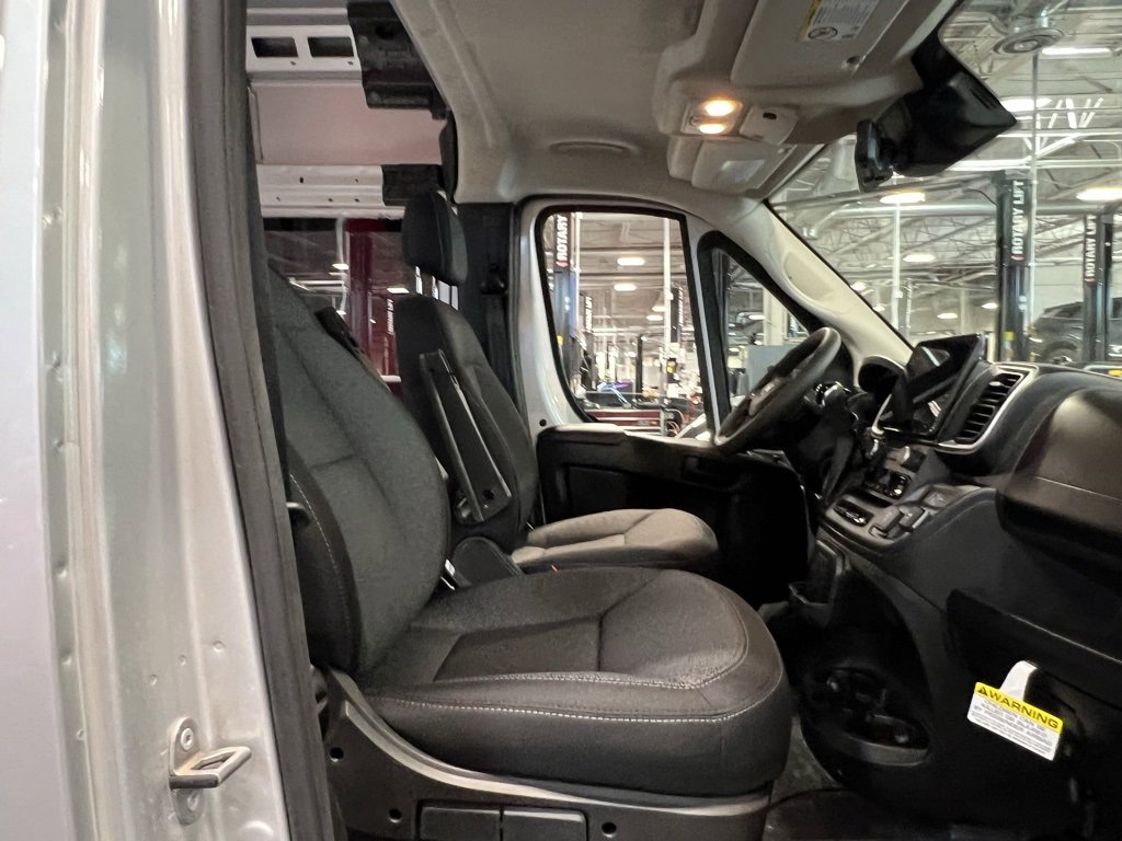 Used 2025 RAM ProMaster 3500 w/ Storage Group image 29