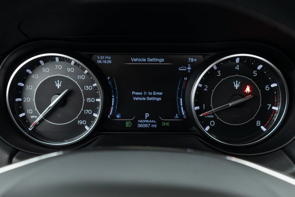 Used 2022 Maserati Levante GT AWD/4WD image 17