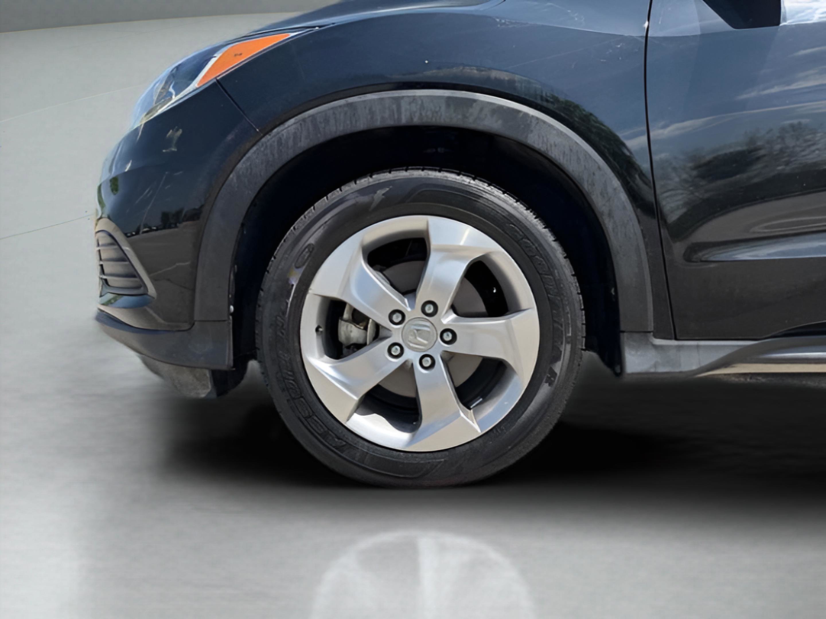 Used 2022 Honda HR-V LX image 30