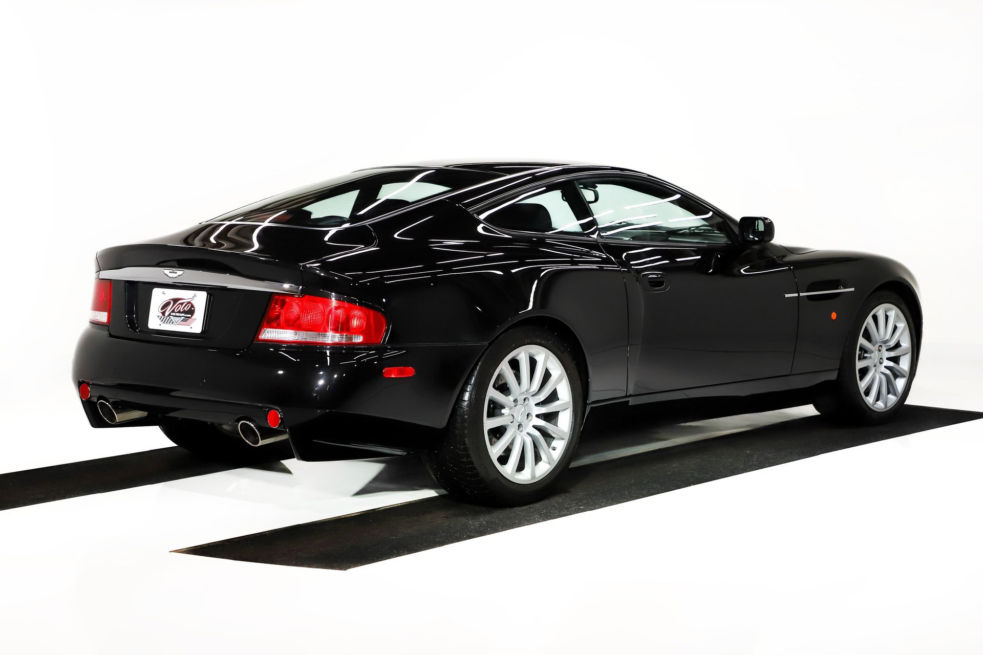 Used 2003 Aston Martin Vanquish image 26