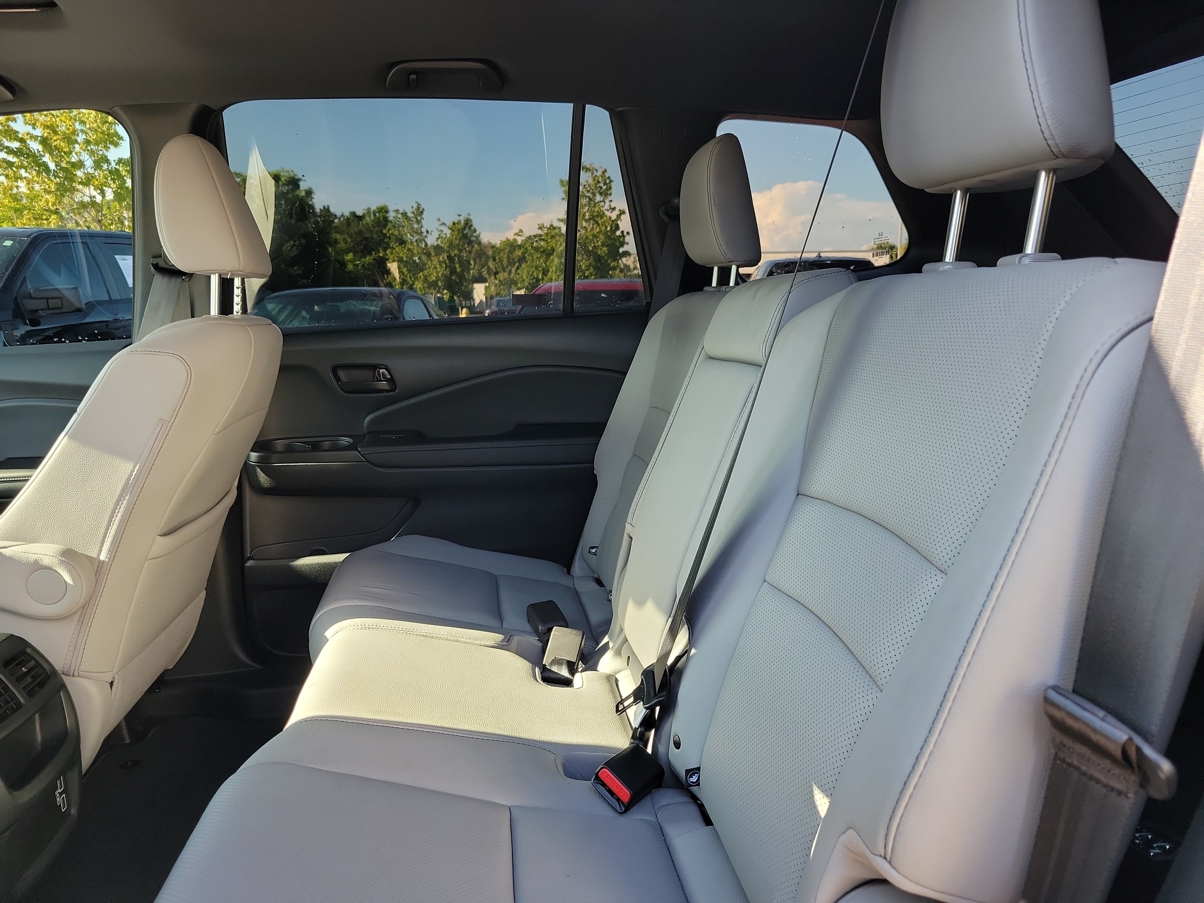 Used 2023 Honda Passport EX-L image 17