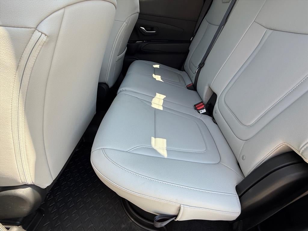 New 2027 Hyundai Santa Cruz SE AWD/4WD image 13