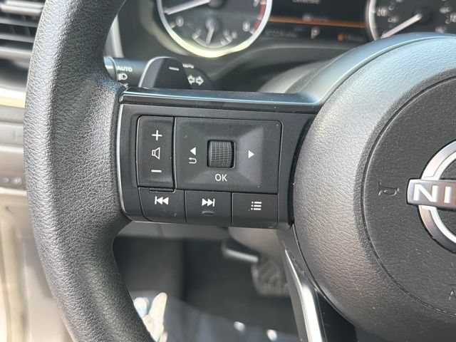 Used 2024 Nissan Rogue S AWD/4WD image 30
