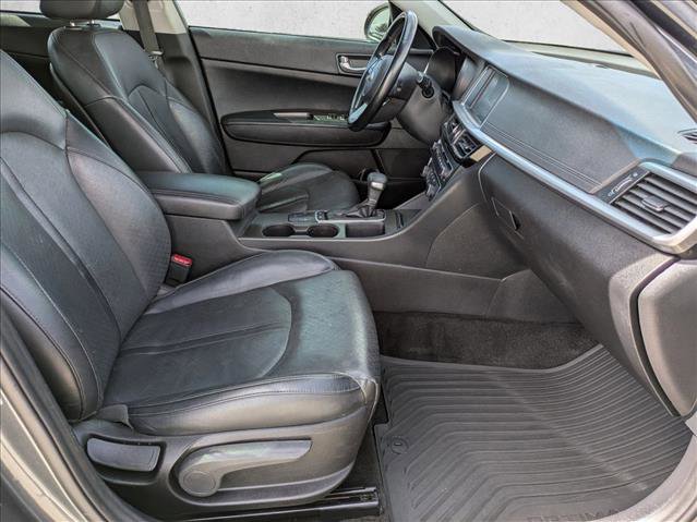 Used 2020 Kia Optima SE image 21