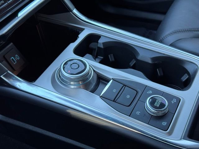 Used 2022 Ford Explorer Platinum w/ Equipment Group 601A image 33