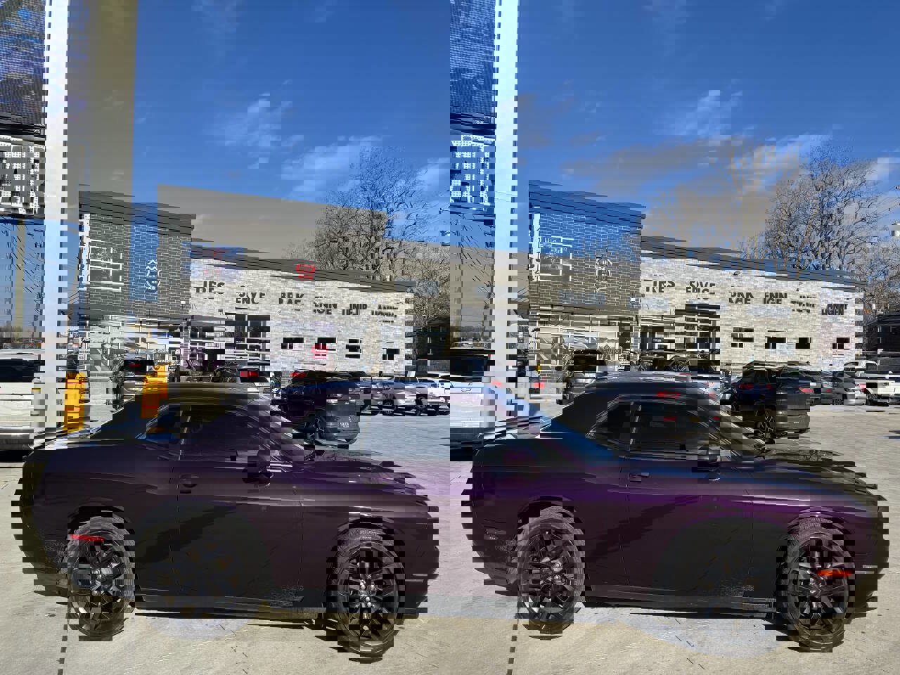 Used 2021 Dodge Challenger SXT w/ Blacktop Package image 4