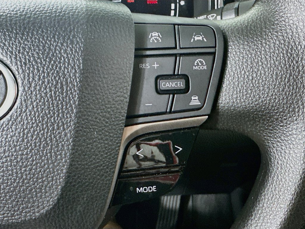 Used 2026 Toyota Camry LE FWD image 25