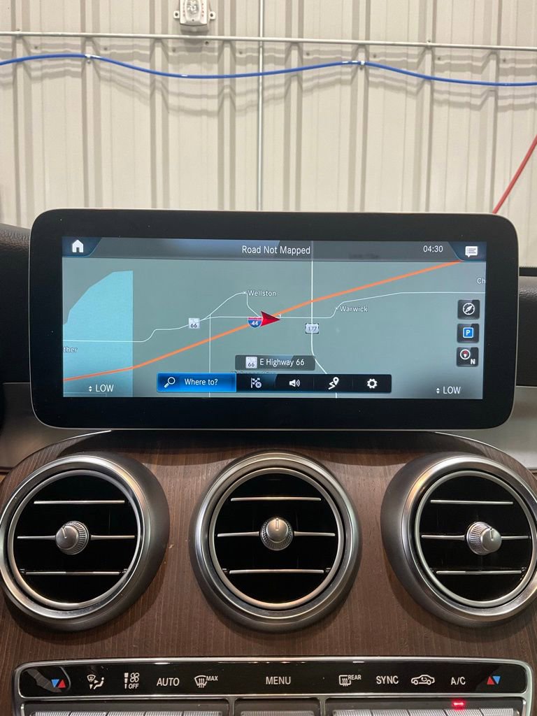 Used 2020 Mercedes-Benz GLC 300 image 22