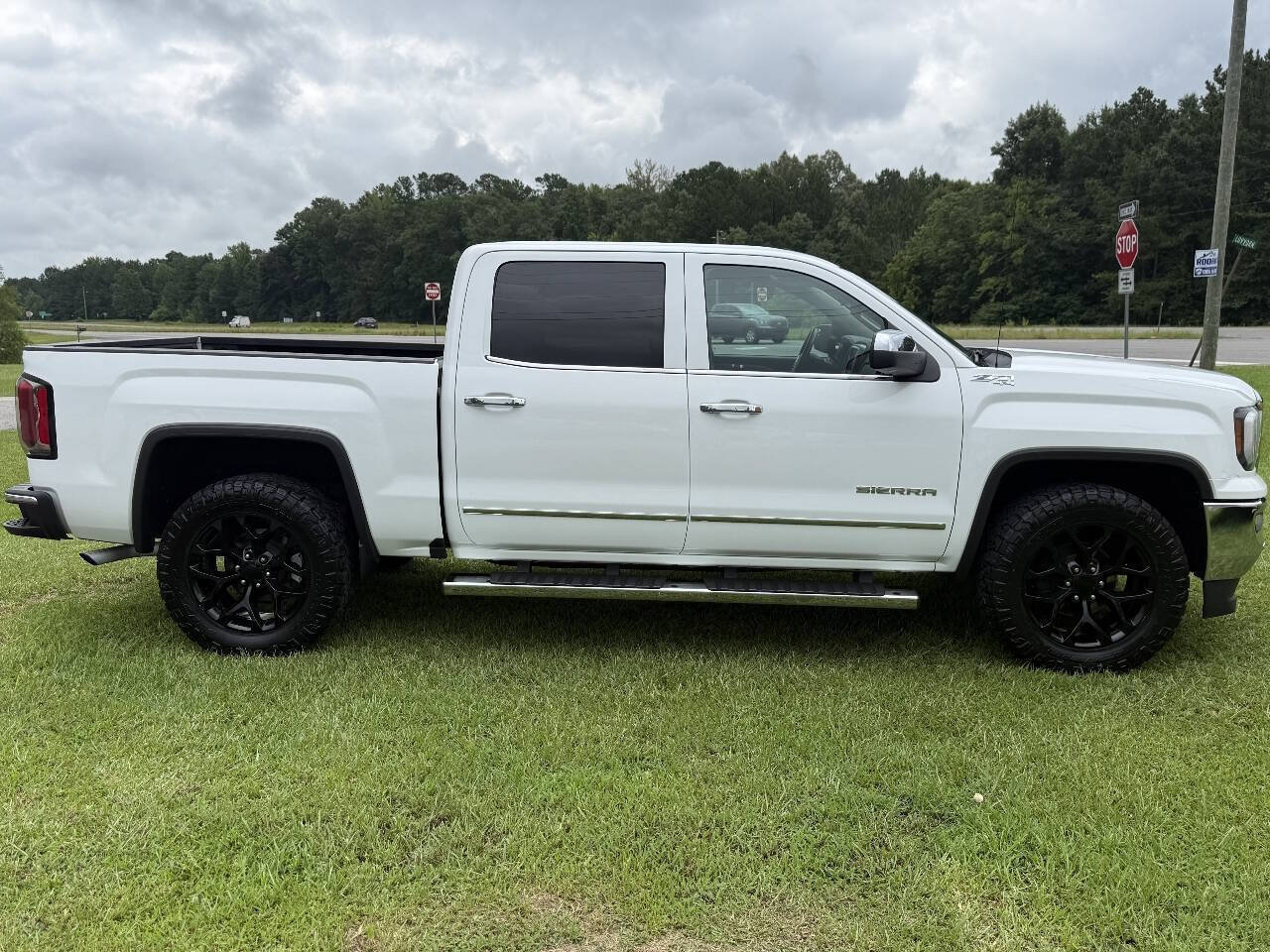 Used 2018 GMC Sierra 1500 SLT AWD/4WD image 5