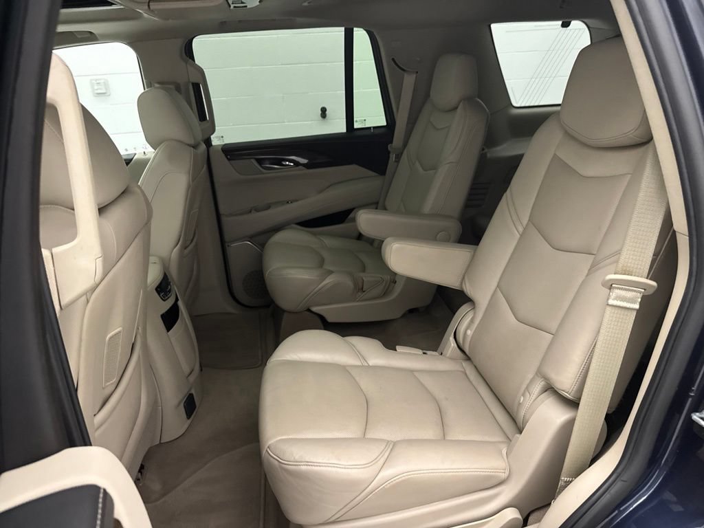 Used 2019 Cadillac Escalade Premium Luxury AWD/4WD image 55