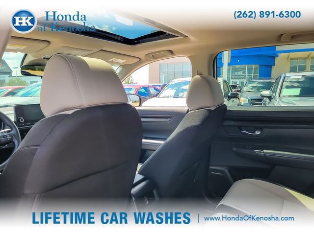 Used 2025 Honda CR-V EX image 13