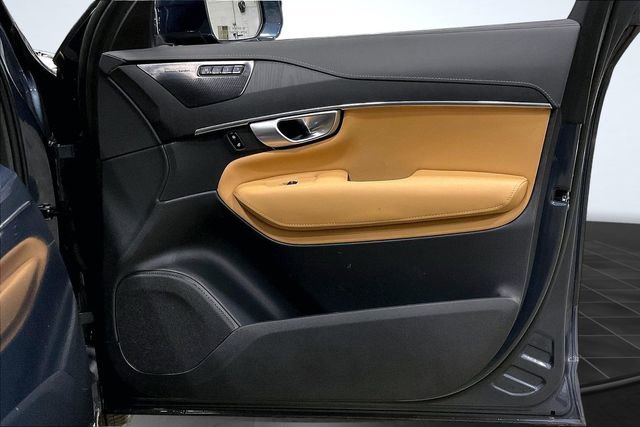 Certified 2024 Volvo XC90 B6 Ultimate image 27