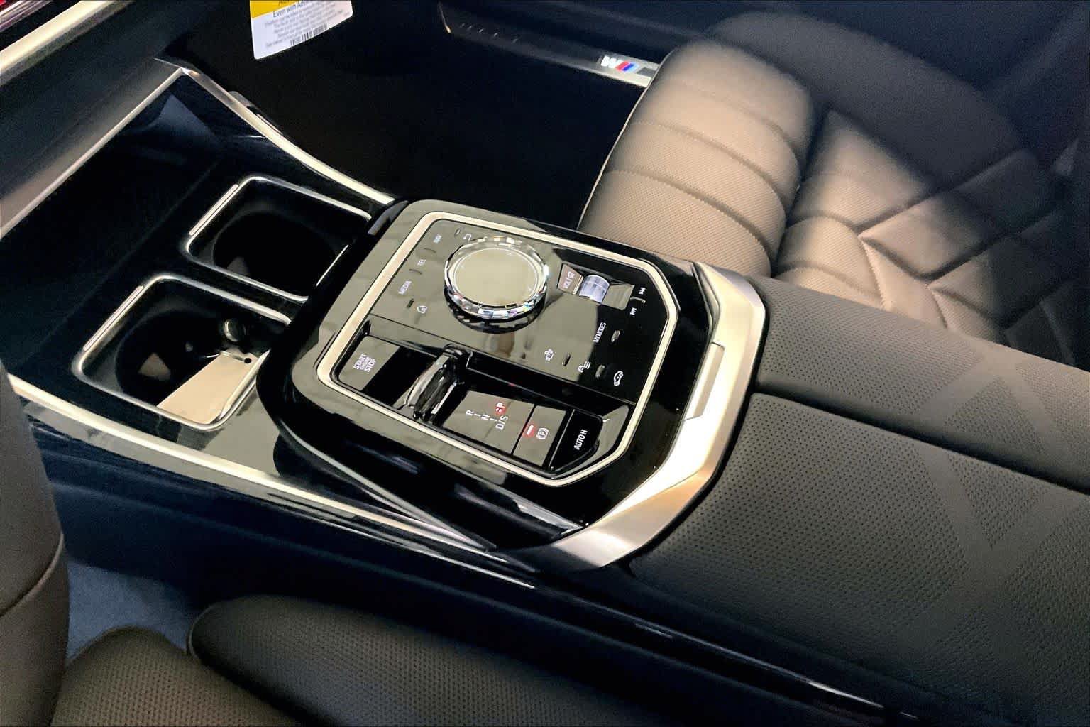 New 2026 BMW 740i xDrive w/ Executive Package AWD/4WD image 7