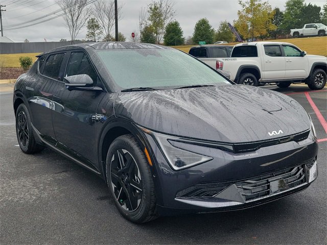 New 2025 Kia EV6 Wind image 3