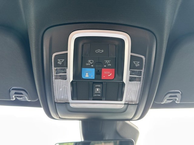 New 2026 RAM 1500 4x4 Crew Cab image 24