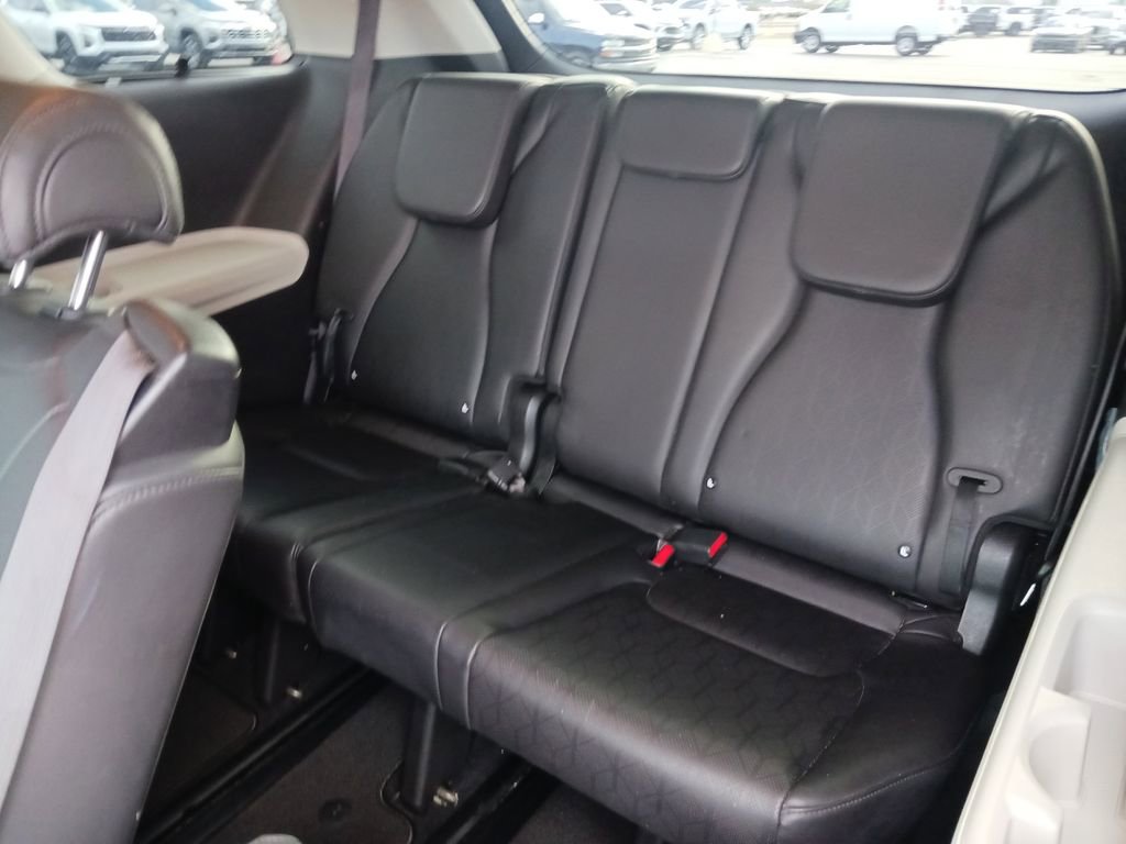 Used 2024 Kia Carnival SX image 28